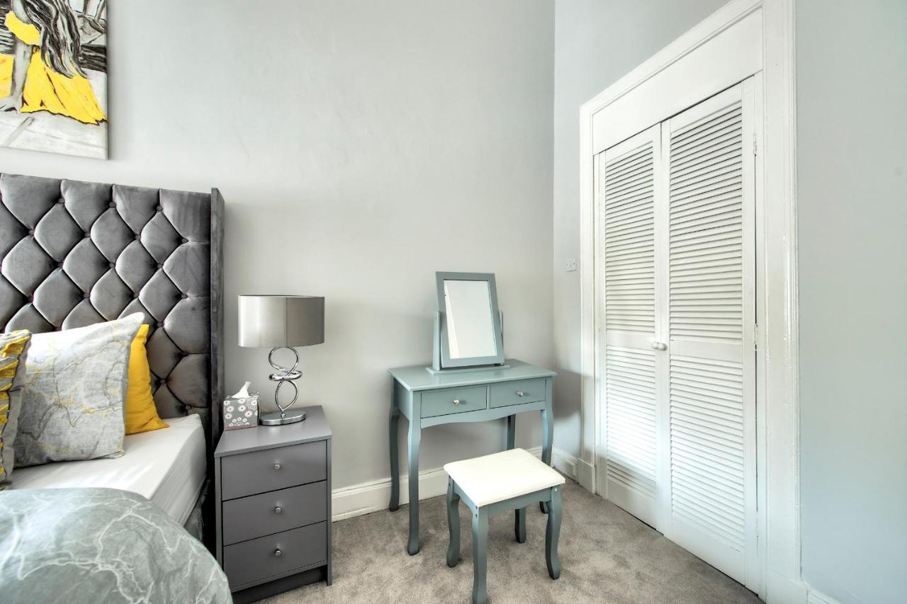 Pass The Keys Stylish 2 Bed In Heart Of West End Apartamento Glasgow Exterior foto