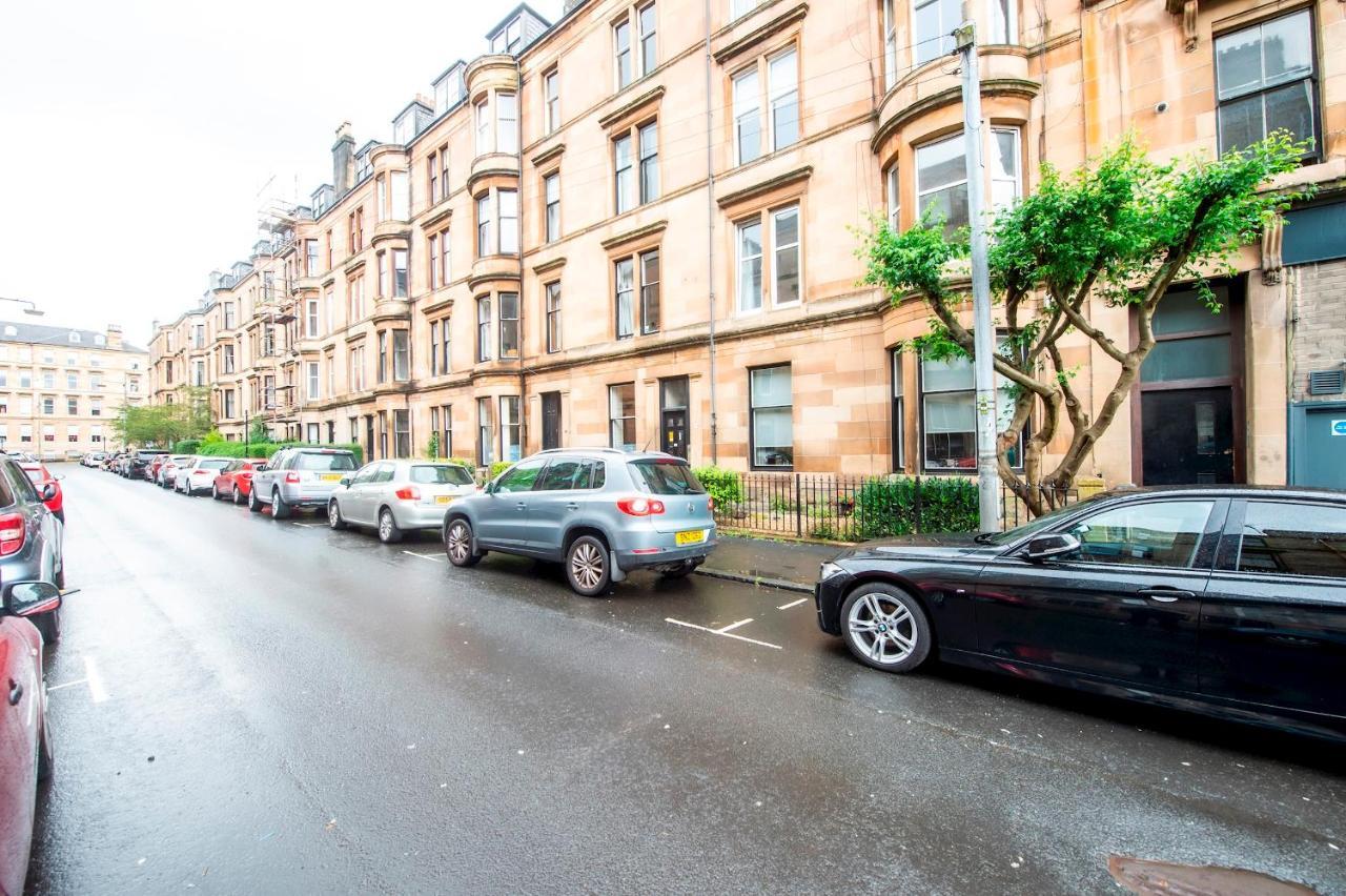 Pass The Keys Stylish 2 Bed In Heart Of West End Apartamento Glasgow Exterior foto