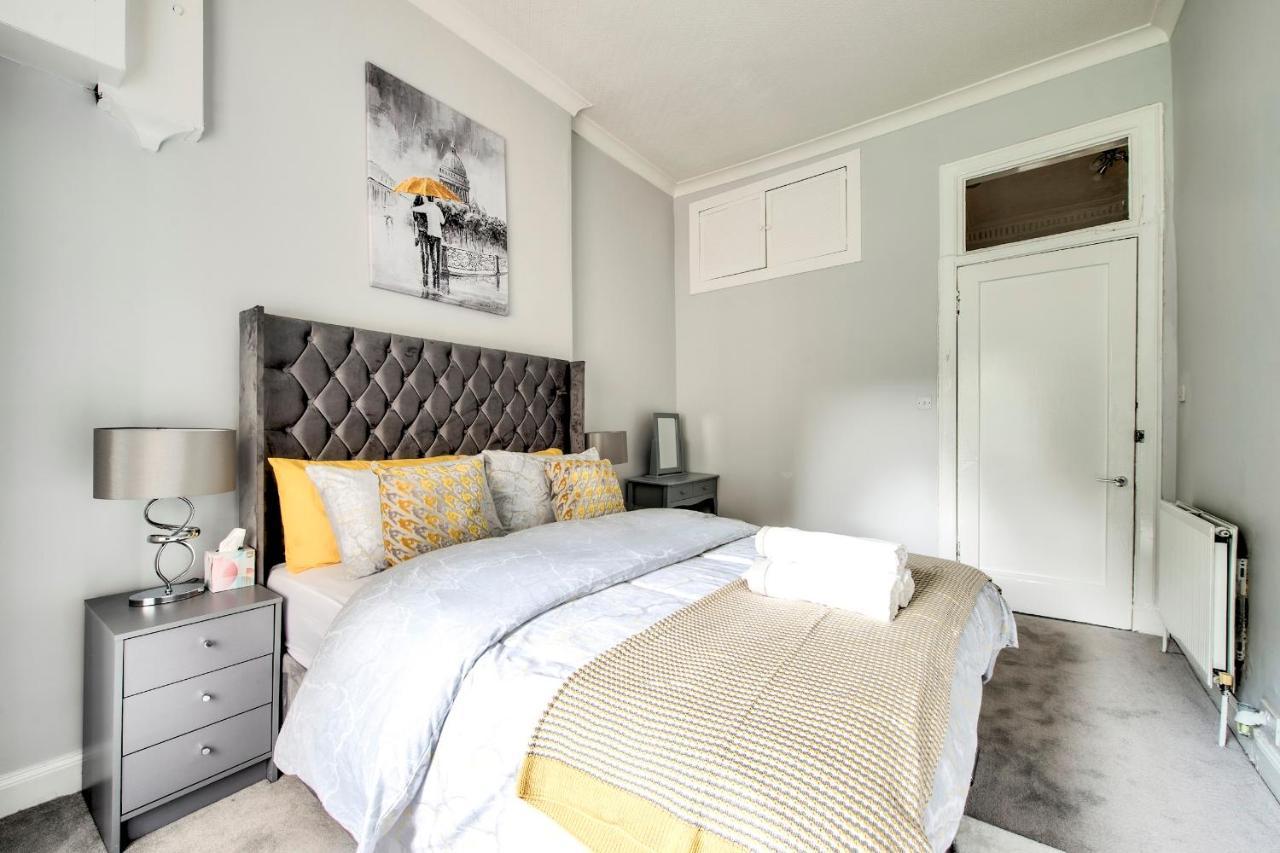 Pass The Keys Stylish 2 Bed In Heart Of West End Apartamento Glasgow Exterior foto